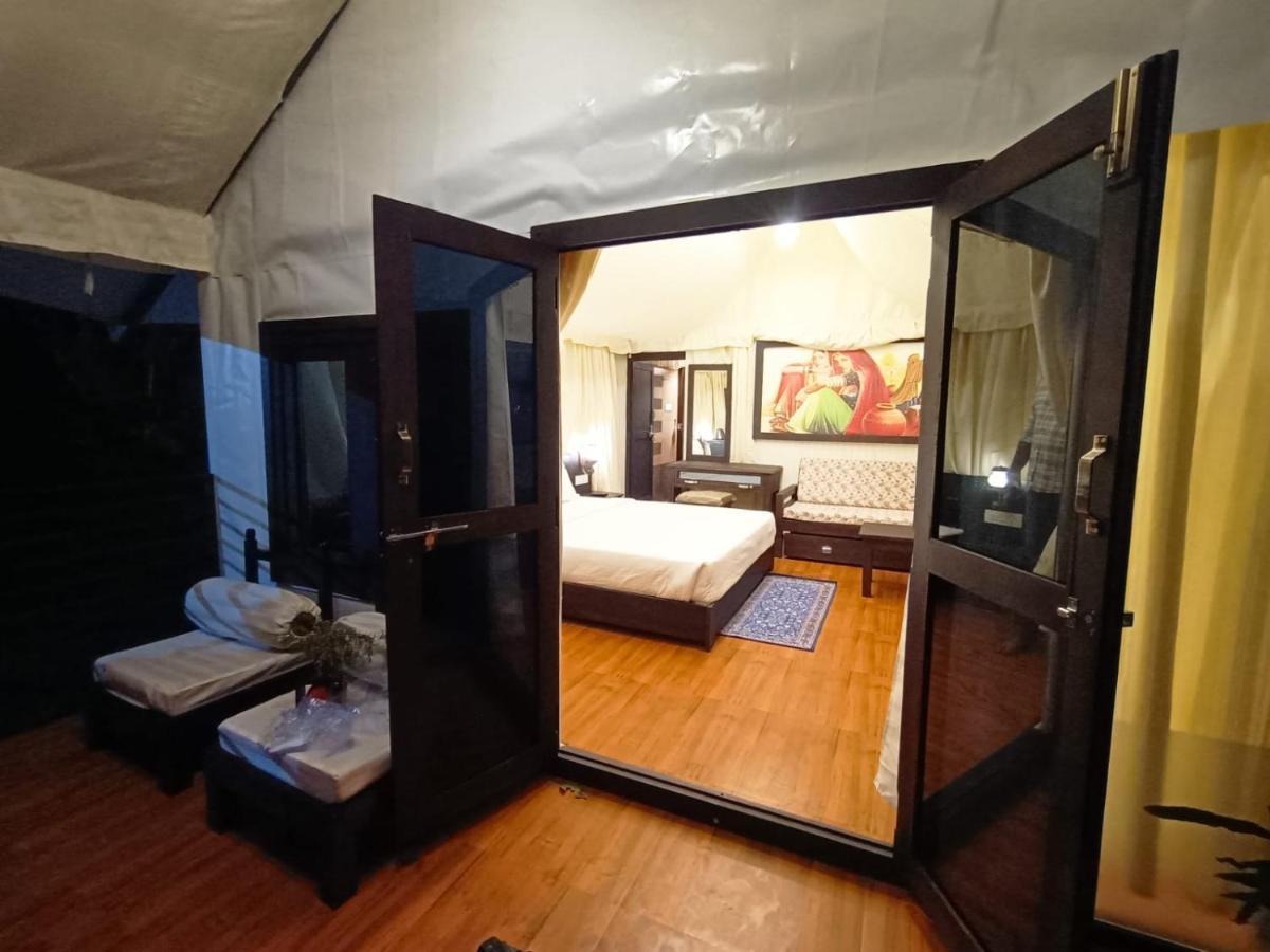 การาปูจา วิลเลจ รีสอร์ต Hotel วายานาด ภายนอก รูปภาพ