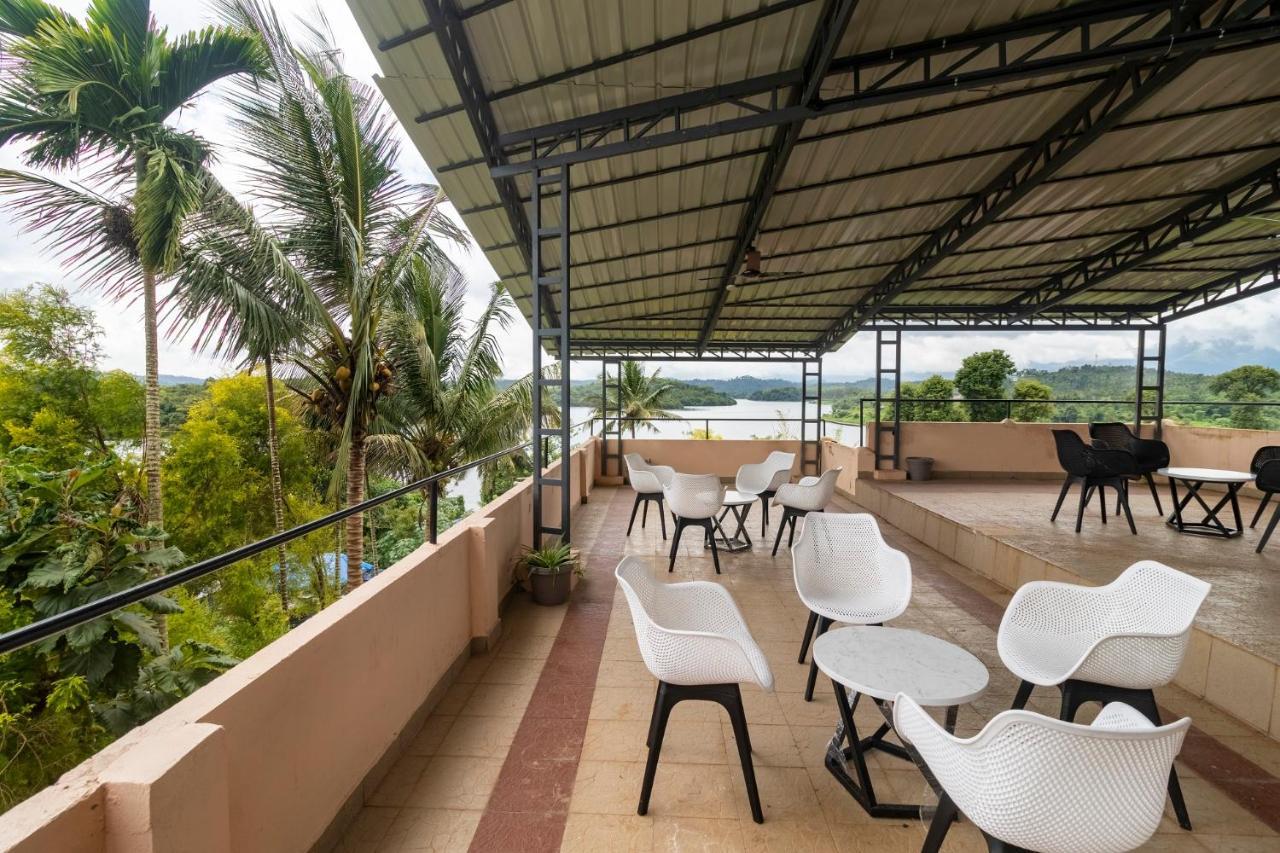 การาปูจา วิลเลจ รีสอร์ต Hotel วายานาด ภายนอก รูปภาพ