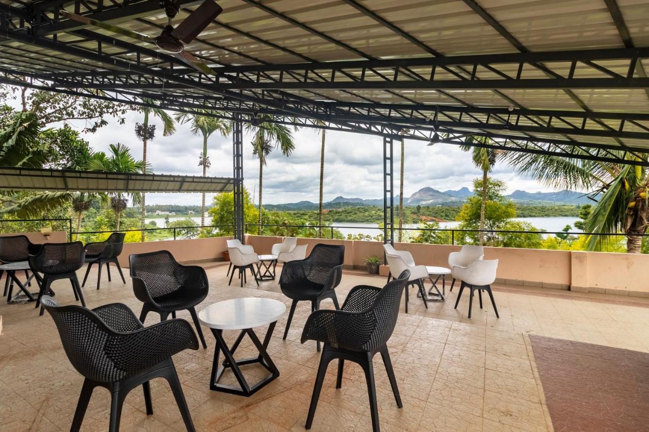 การาปูจา วิลเลจ รีสอร์ต Hotel วายานาด ภายนอก รูปภาพ