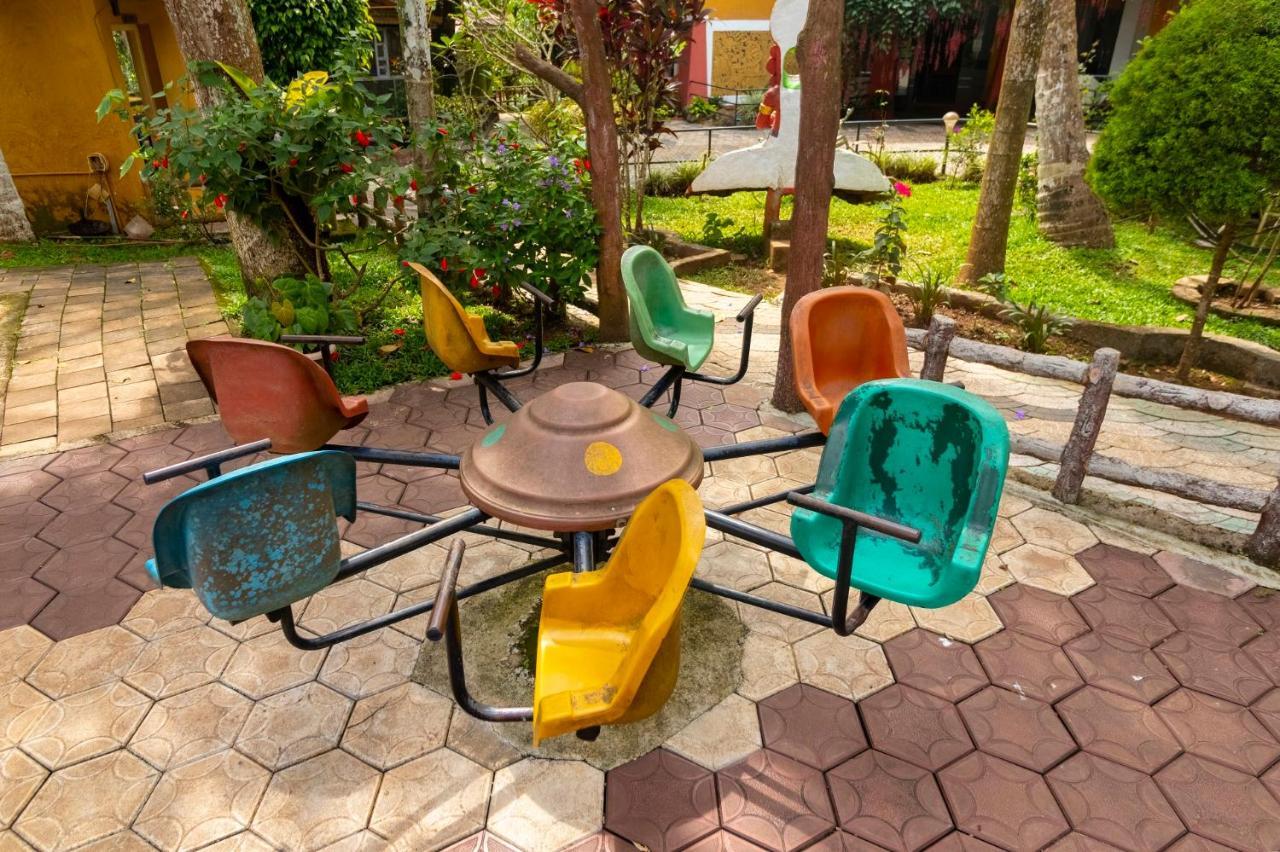 การาปูจา วิลเลจ รีสอร์ต Hotel วายานาด ภายนอก รูปภาพ