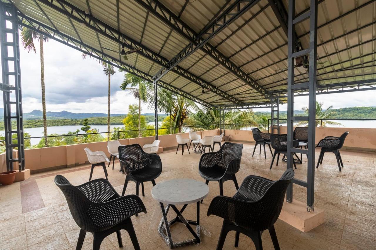 การาปูจา วิลเลจ รีสอร์ต Hotel วายานาด ภายนอก รูปภาพ