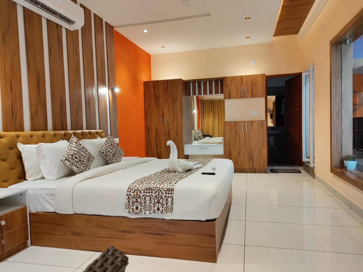 การาปูจา วิลเลจ รีสอร์ต Hotel วายานาด ภายนอก รูปภาพ